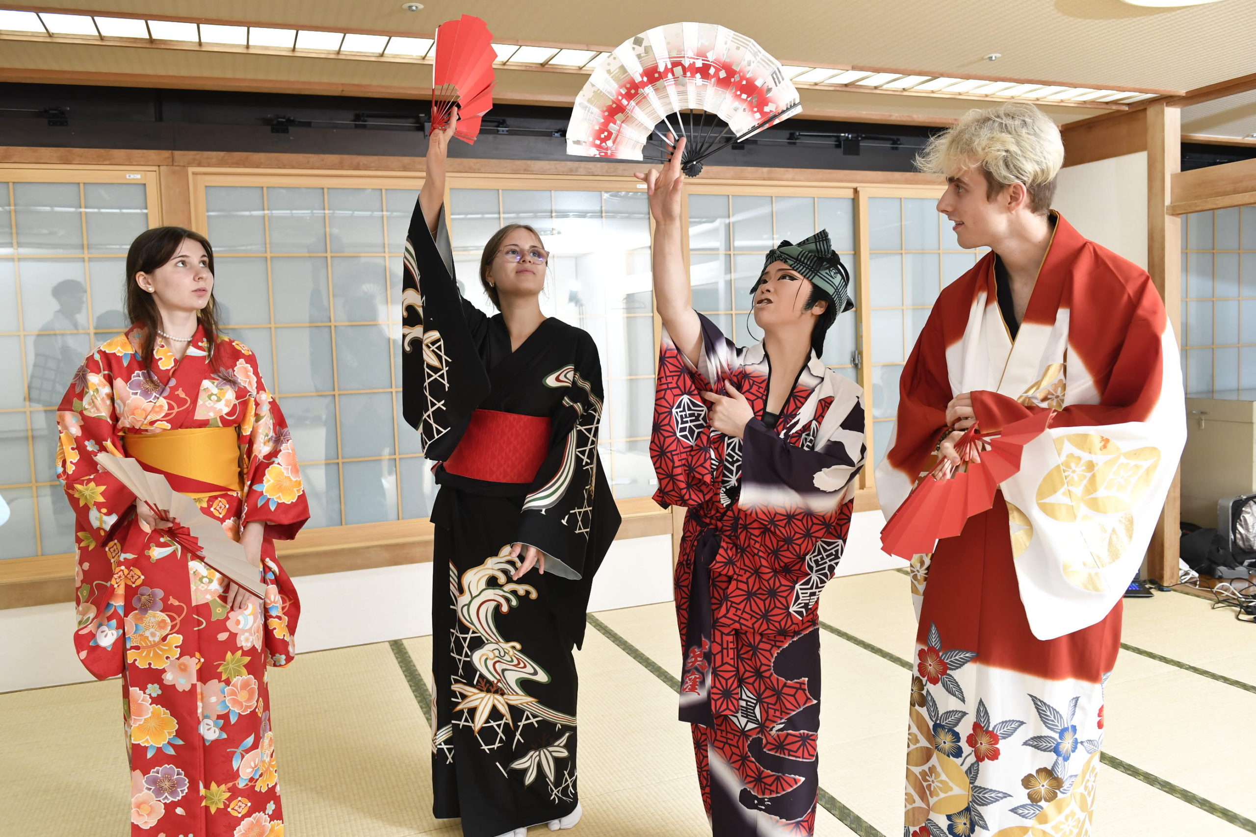 This hands-on program lets your group step into the world of Taishu Engeki. Dressed in kimono, you will learn dance movements directly from a real, performing actor, using real fans and swords. Finish the experience by watching the Taishu Engeki show at the Mokubakan. English translation and explanation is provided.