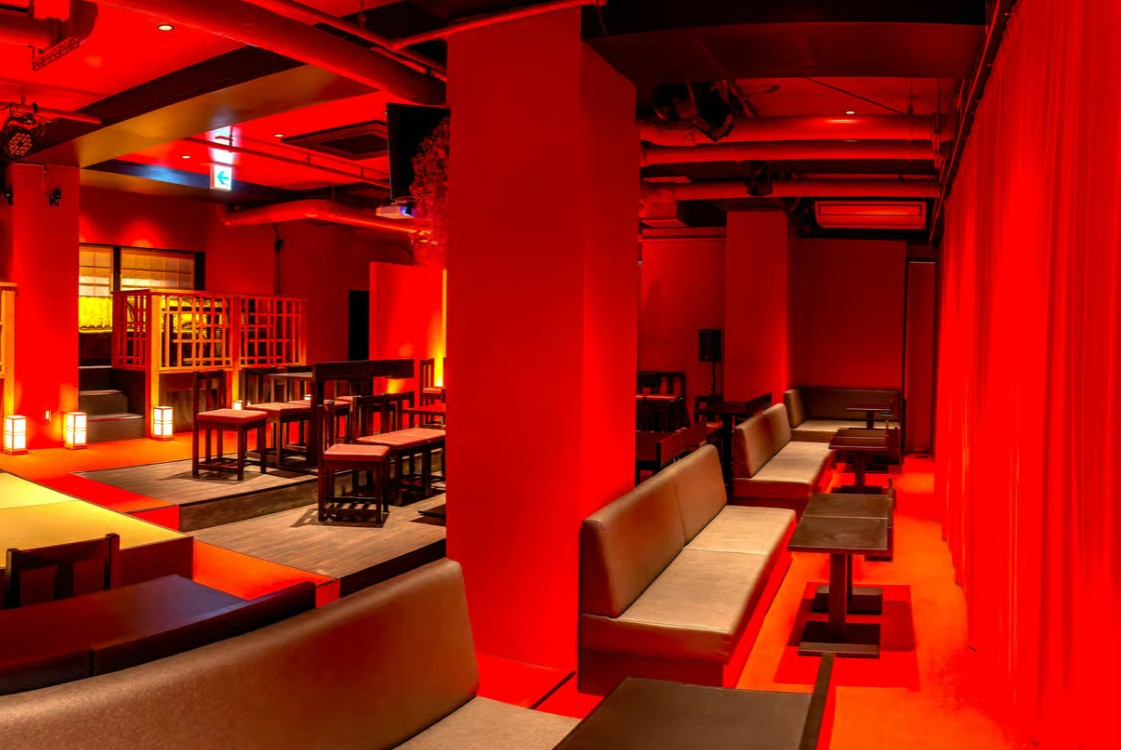 Asakusa Kaguwa venue seating.